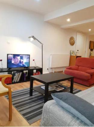 리에주 Charmant Duplex A 200M De La Cathedrale 아파트 외부 사진